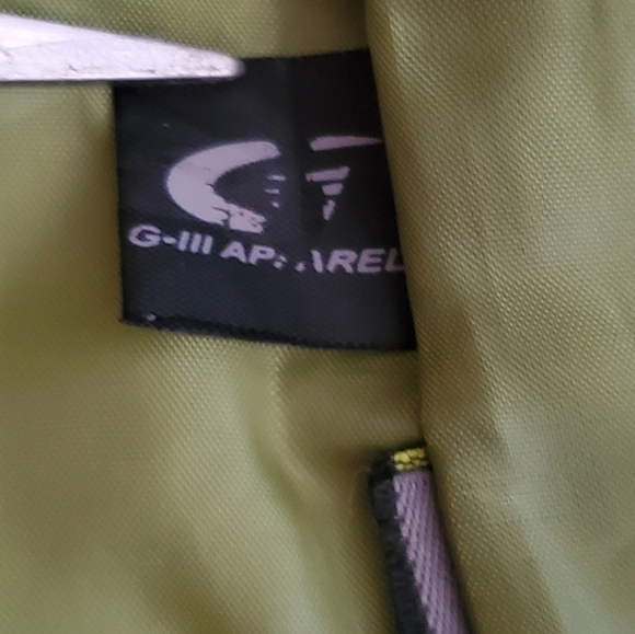 Kenneth Cole Reaction Full-Zip Green Puffer Vest Women's Size Large - Picture 5 of 8